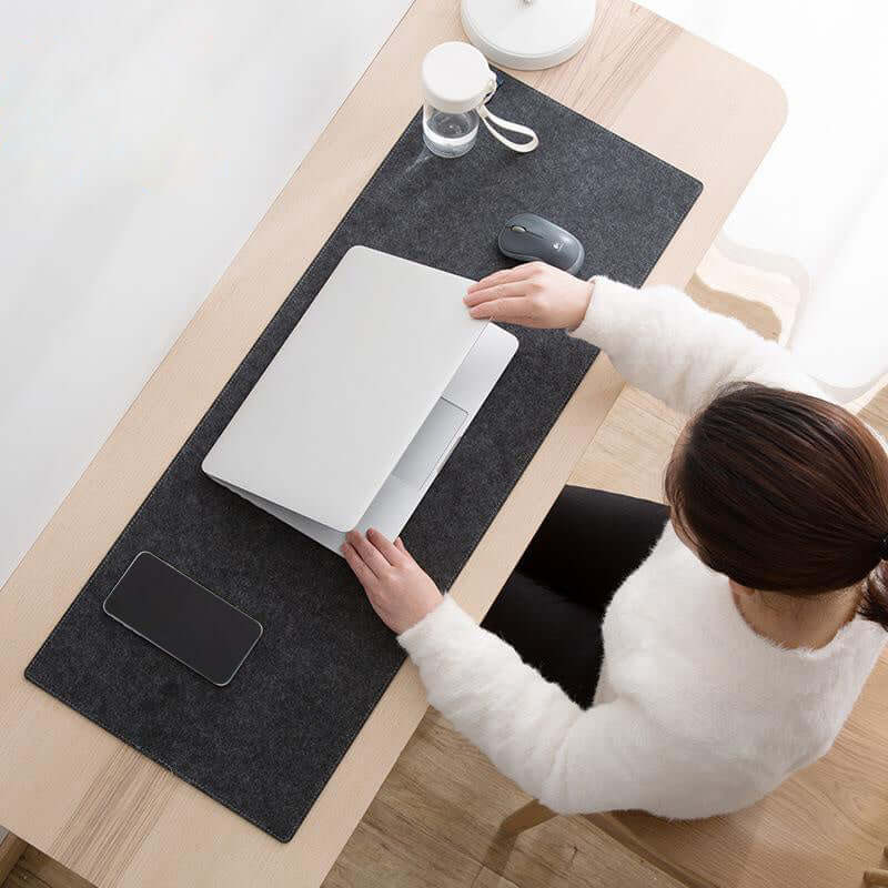 Minimalist Felt Desk Pad – Non-Slip Extended Mouse & Keyboard Mat for Laptop/PC